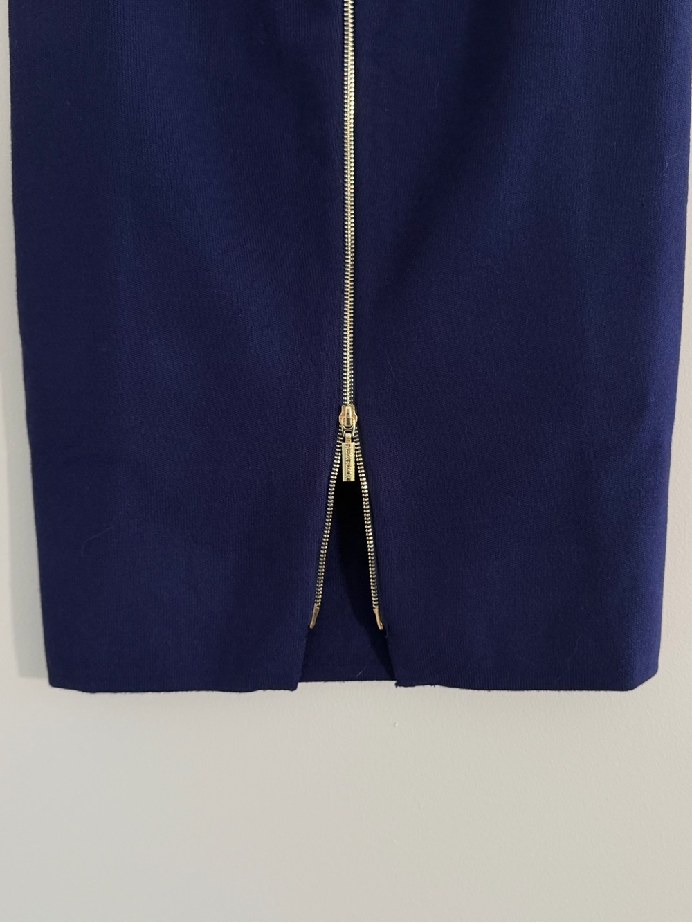 NWT Alexia Admor Navy Knit MIDI Pencil Skirt M Gold Double Zip Modern MSRP $200 - Picture 12 of 14